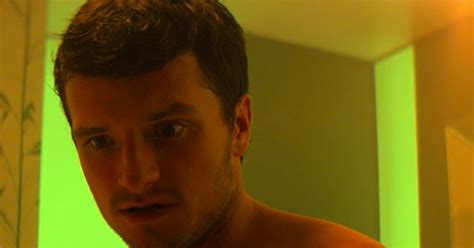 A Naked Josh Hutcherson Fights a VERY Hung Version of。